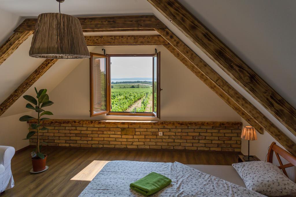 Tagyon Birtok Mandula Apartmanhaz Chambre photo